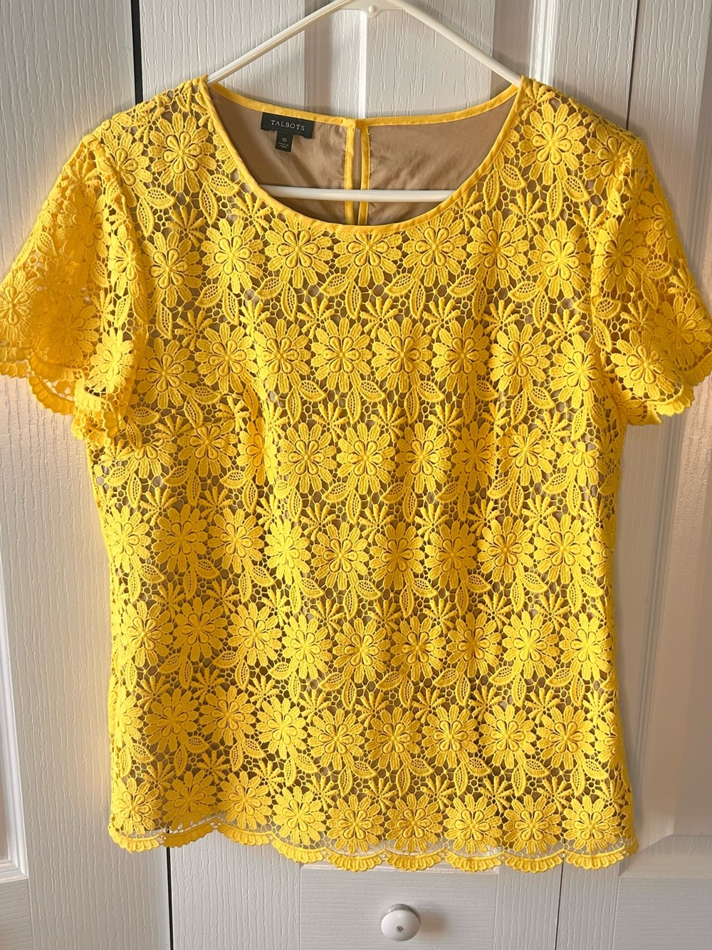 Talbots Women’s Yellow Cotton Floral Lace Short Sleeve Top Size 10 Lined Blouse